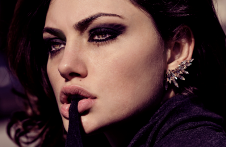 The actress Phoebe Tonkin as the Supermuse